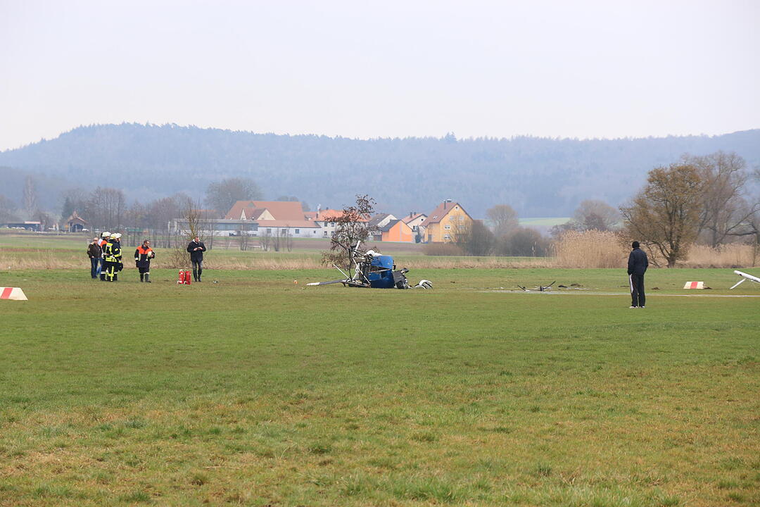 Hubschrauber stürzt bei Rentweinsdorf ab