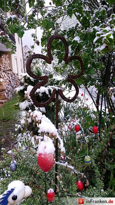Franken: Ostermontag versinkt im Schnee
