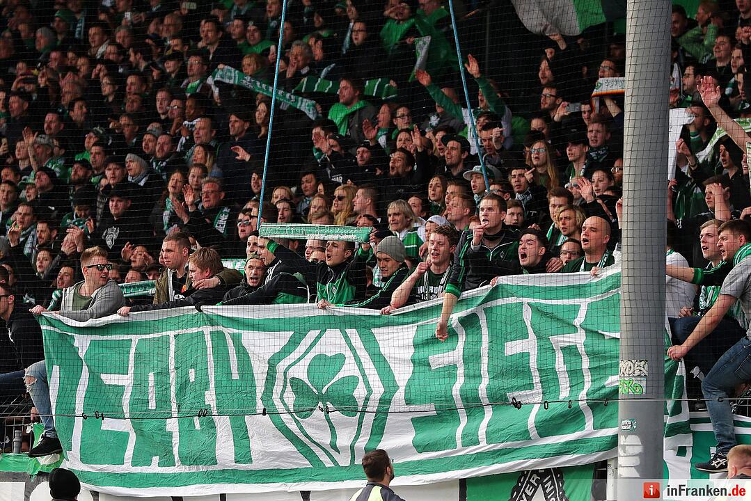 262. Frankenderby: SpVgg Greuther Fürth schlägt 1. FC Nürnberg mit 1:0