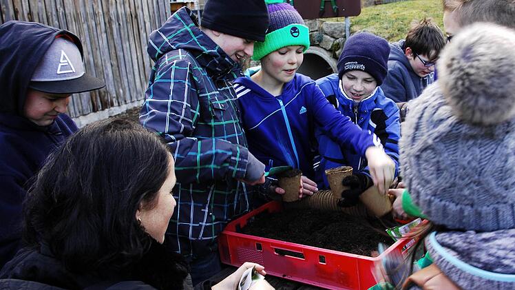 Die Traumgarten AG ist zu Gast beim Gartenbauverein Hutschorf.  Foto: Peter May