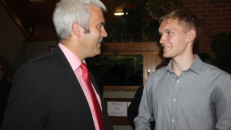 Bastian Daum (rechts) mit Projektleiter Timo Ehrhardt.