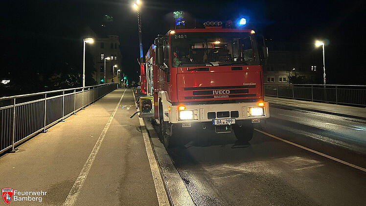 Einsatz auf Main-Donau-Kanal in Bamberg - "Gefahr f&uuml;r Schifffahrt"