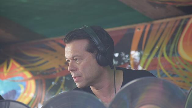 Markus Kavka brachte als Headliner  des ersten Coburger "Come Together" die Simmung zum Kochen. Foto: Daniela Pondelicek