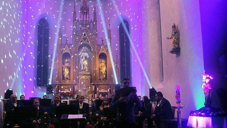 Maik Förner und seine Panflöte - zu Licht  gewordene Melodien.Susanne Deuerling