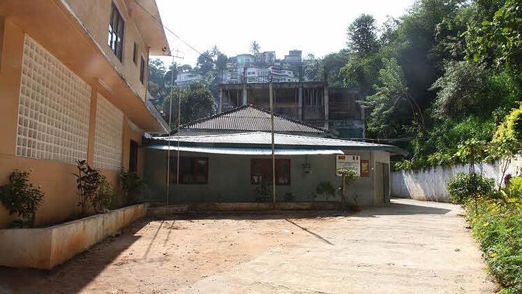 Für das Don-Bosco-Center in Kandy auf Sri Lanka bitten die Footballspieler der "Kulmbach Brewers" um Spenden. Dort sollen unter anderem Sportgeräte angeschafft werden.