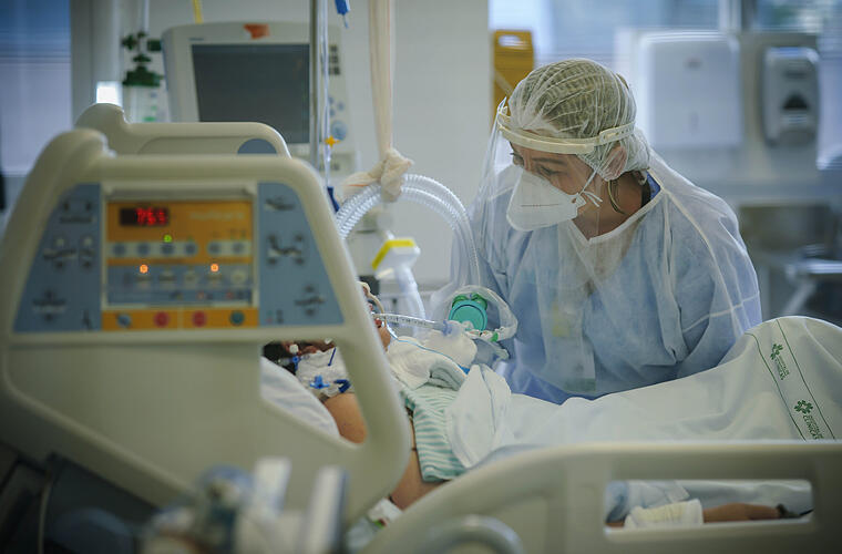 Erlanger Forscher entdecken Medikament gegen Corona-Spätfolgen: Weltweit erster Patient von Long Covid geheilt - Vimarsana News