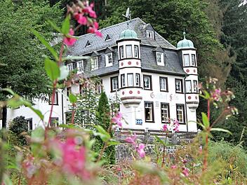 Die gr&ouml;&szlig;te Herausforderung der n&auml;chsten Jahre wird der Umbau des ehemaligen Gasthofes Fels zum Frankenwald-Zentrum sein.