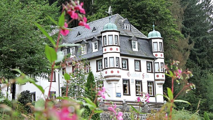 Die gr&ouml;&szlig;te Herausforderung der n&auml;chsten Jahre wird der Umbau des ehemaligen Gasthofes Fels zum Frankenwald-Zentrum sein.