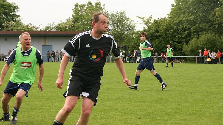 Bayerische-Fußball-Klerus-Auswahl vs. Promi-Mannschaft Münnerstadt - 2.6.2013 Münnerstadt
