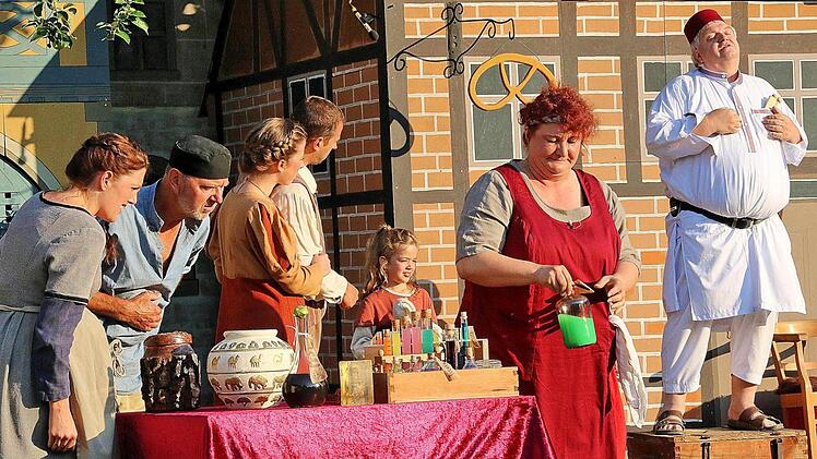 Szene aus "Der Medicus vom Orient" in Poppenlauer. Dieter Britz