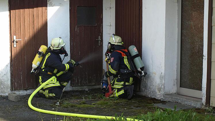 Höchste Konzentration war bei der Übung der Wehren in Schlegelshaid angesagt, Foto: Susanne Deuerling