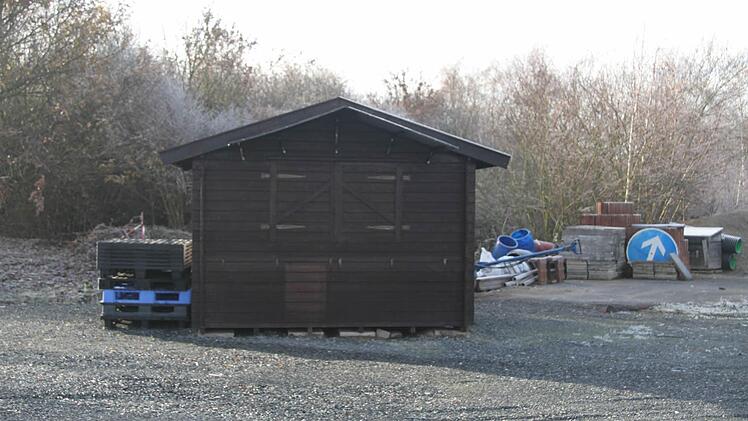 Die Bratwurstbude des MCT Kulmbach ist schon da.