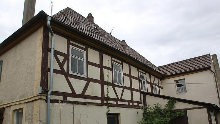 Die Rückansicht der "Jägersruh" mit Fachwerkfassade.Matthias Einwag