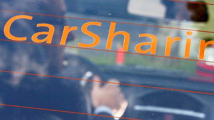 Carsharing-Angebote sind im Landkreis Kronach bisher kaum zu finden. Drei Schüler wollen das nun ändern und haben deshalb das Startup "Kombinio" gegründet. Foto: Fredrik von Erichsen/dpa