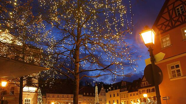 Sobald die Weihnachtsbeleuchtung die Kulmbacher Innenstadt in ein festliches Lichtermeer taucht, ist es h&ouml;chste Zeit, die letzten Vorbereitungen f&uuml;r Weihnachten zu treffen