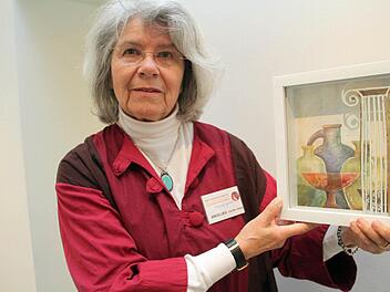 Die Ehrenpräsidentin des Künstlerbundes Angelika Kandler-Seegy. Fotos: Jochen Nützel