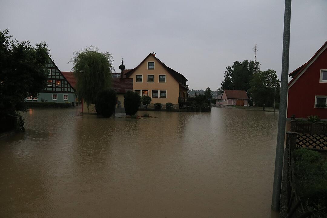 Gewitter: Wassermassen überfluten Landkreis Ansbach