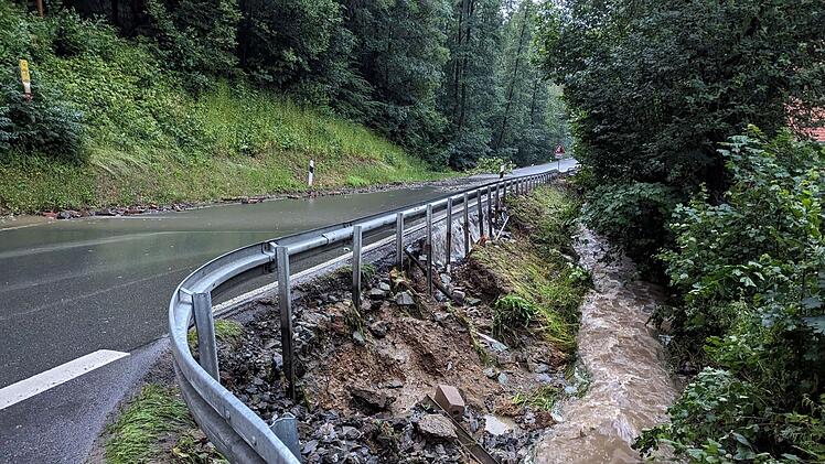 Bad Berneck: Gro&szlig;einsatz bei schwerem Unwetter - Feuerwehr zieht eine Woche danach Bilanz