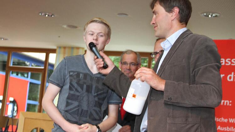 Max Engelhardt hat intensiv an der Herstellung eines erdölfreien Kunststoffes gearbeitet.