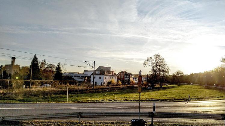 Parallel zur Coburger Straße verläuft die Dieselstraße in Neustadt.