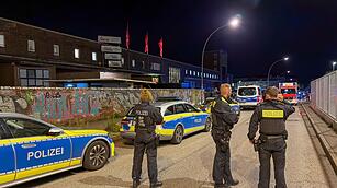 Polizeieinsatz auf Fabrikgel&auml;nde in Hamburg