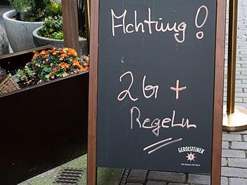 Noch ist es für Bayern nicht fix: Die Gastronomie muss womöglich künftig die 2G-Plus-Regelung umsetzen.