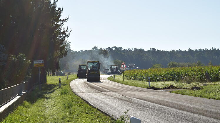 Wiesentheid: Arbeiten an Kreisstraße KT10 beendet - Sanierungsmaßnahme lief "wie am Schnürchen"