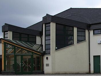 Die Nordwaldhalle in Nordhalben könnte ein Objekt sein, um ebenfalls Flüchtlinge aufzunehmen. Die Betonung liegt auf "könnte"... Foto: Archiv