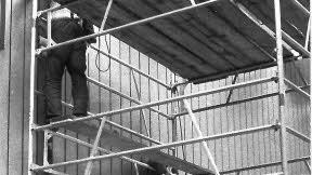 Neubau der Dreifachsporthalle am Anger, März 1977 Foto: Norbert Klüglein