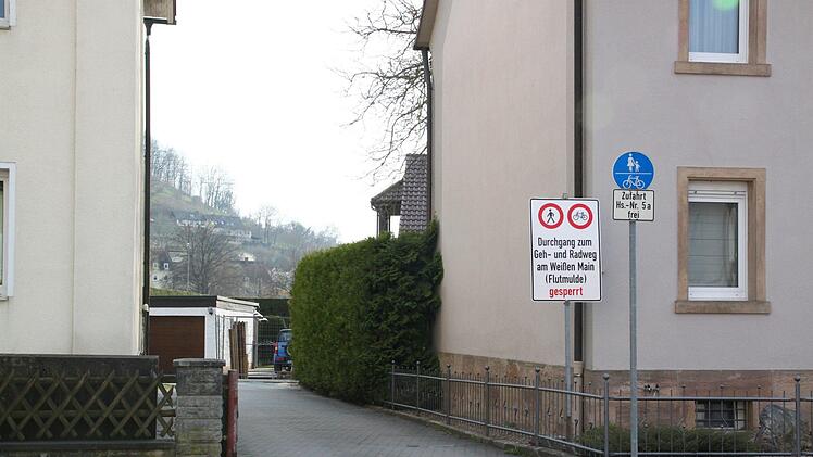 Dieser Fußweg vom Ängerlein zum Flutmuldendamm ist zur Zeit nicht nutzbar.Foto: Katrin Geyer