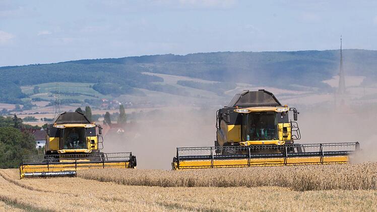 Viele Maschinen und Vorgänge  in der Landwirtschaft können im Zuge der Digitalisierung mit moderner Informations- und Kommunikationstechnik gesteuert werden. Symbolfoto: Sebastian Kahnert, dpa