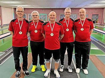 Die erfolgreiche Mannschaft Sen B (&Uuml;&nbsp;60) des SKV Bad Kissingen e.V. (von links): Martin M&uuml;hleck, Dietmar Schmitt, Uwe Simmroth, Edwin Karch und Georg Ziegler.