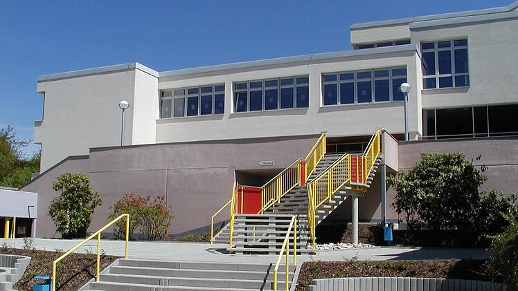 Große Turbulenzen gibt es derzeit um die FOS am Rennsteig. Foto: Veronika Schadeck