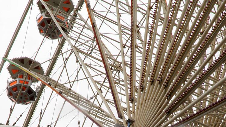 Das Riesenrad wird irgendwann nur noch eine Attrappe sein.  Foto: Busch