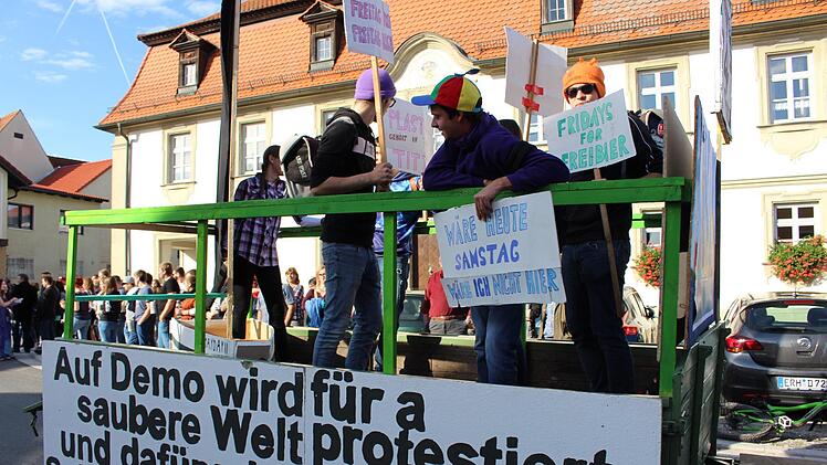"Fridays for Freibier" lautet das Motto in Wachenroth.   Foto: Evi Seeger