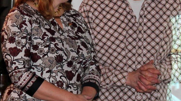 Gabi Schmidt und der Wirt Walter Prechtel Foto: Johanne Blum