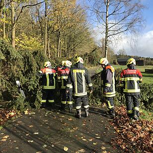 Feuerwehr in Oberfranken nach Sturmtief Herwart im Dauereinsatz