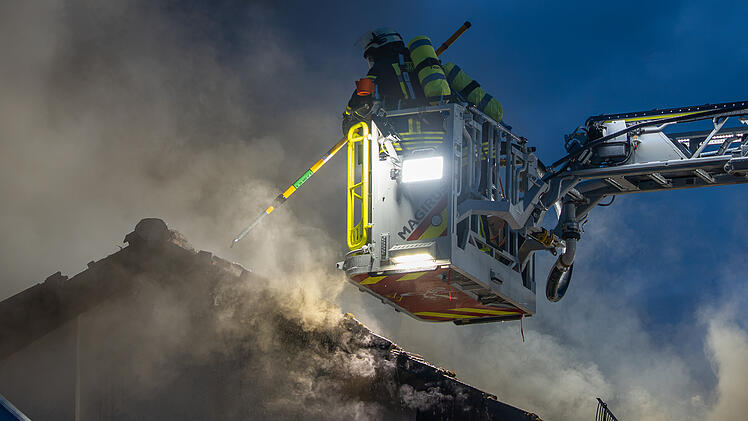 Dachstuhlbrand in Winkelhaid