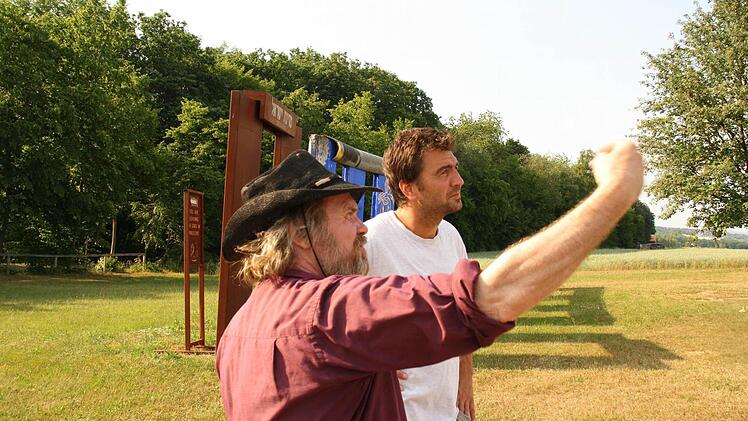 Herbert "Jimmy" Fell und Andre Mauer (SV Niederlauer) am Weißen Turm . Foto: Paul Ziegler