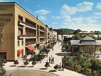 Als die Welt noch in Ordnung schien. Das damalige Steigenberger Kurhaushotel in Bad Kissingen auf einer Postkarte des Metz-Verlages aus den 1970er Jahren. Foto: Archiv