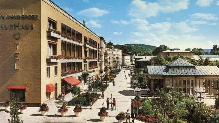 Als die Welt noch in Ordnung schien. Das damalige Steigenberger Kurhaushotel in Bad Kissingen auf einer Postkarte des Metz-Verlages aus den 1970er Jahren. Foto: Archiv