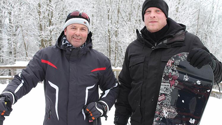 Bestens gelaunt, Skitouristen am Arnsberg.