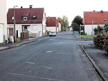 Die Brunnenstraße muss dringend erneuert werden.  Foto: Dieter Britz