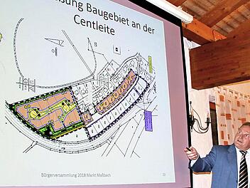 Die Erschließung des Baugebietes Centleite ist so gut wie abgeschlossen,  nach der Vermessung und der Festlegung der Grundstückspreise können die  Flächen verkauft werden. Das teilte Bürgermeister Matthias Klement in der  Bürgerversammlung für den Ortsteil Maßbach mit. Foto: Dieter Britz