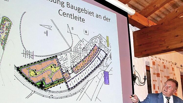 Die Erschließung des Baugebietes Centleite ist so gut wie abgeschlossen,  nach der Vermessung und der Festlegung der Grundstückspreise können die  Flächen verkauft werden. Das teilte Bürgermeister Matthias Klement in der  Bürgerversammlung für den Ortsteil Maßbach mit. Foto: Dieter Britz