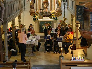 Der Muggendorfer Posaunenchor verschönter mit seinem Klang auch Gottesdienste. Foto: Pöhlmann
