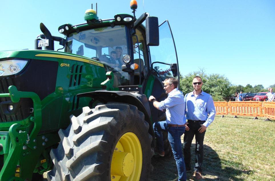 Xxl Maschinen Faszinieren Die Besucher In Grafenberg