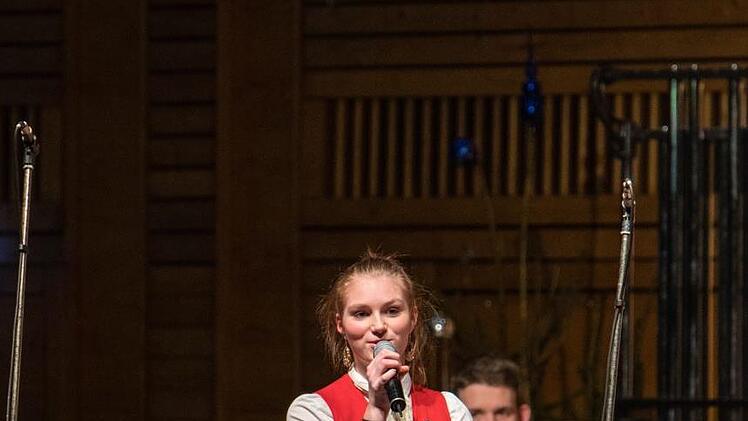 Impressionen vom Weihnachtskonzert in der Franz-Goebel-Halle in RödentalFoto: Vincent Kaibarta