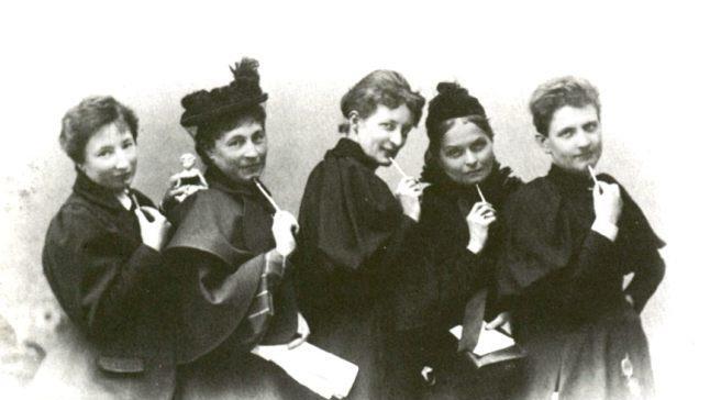 Bereits 1896 setzten sich Frauenrechtlerin Anita Augspurg (l.) und andere Aktivistinnen für Gleichberechtigung ein. Foto: Archiv