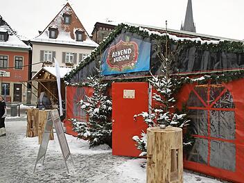 Die "Advend-Hüddn" auf dem Lichtenfelser Marktplatz wird durch ein Blockhaus ersetzt. Foto: privat